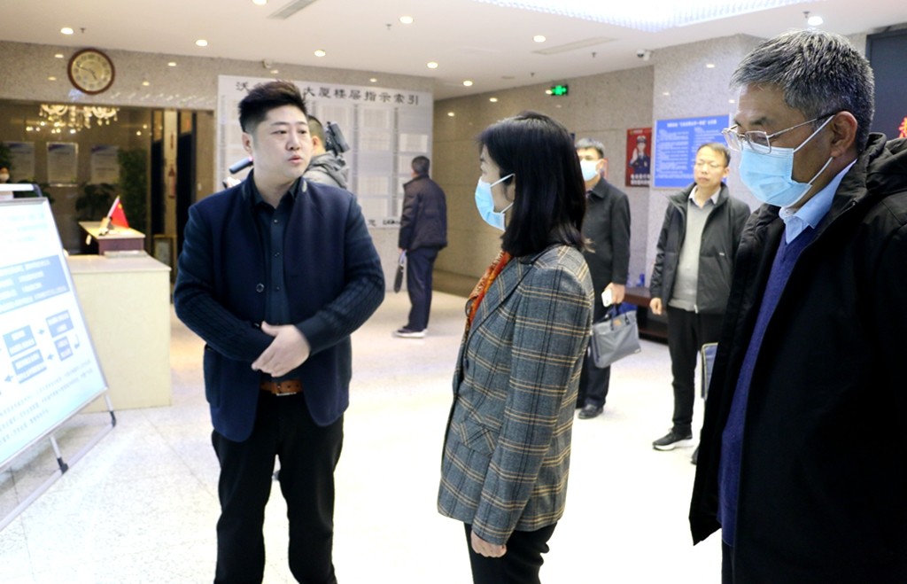"专题民主生活会市委常委,统战部部长祝振玲到开发区高中讲思政课432